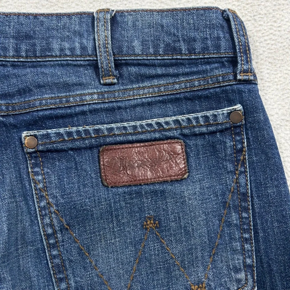 Wrangler Jeans Mens 34x34 Blue Retro Relaxed Bootcut Medium Wash 10WRT20JH